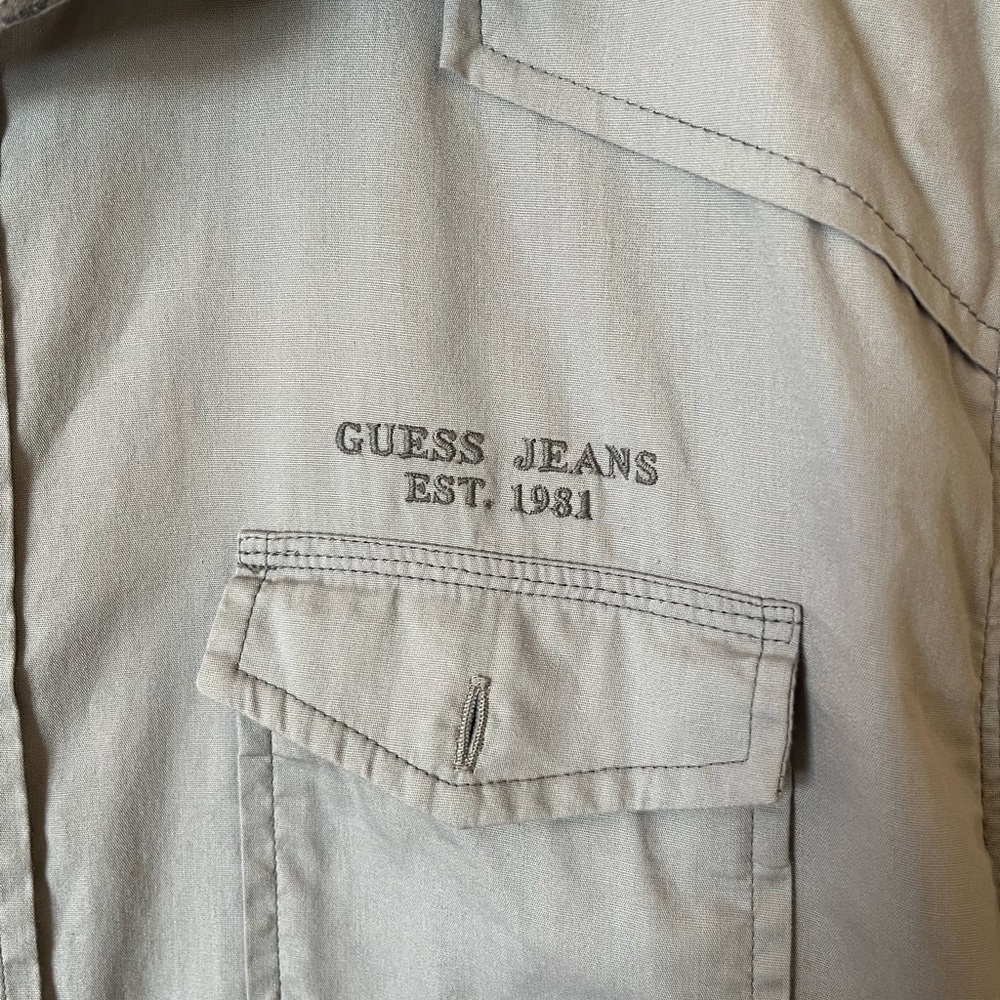 GUESS short sleeve button down shirt - size L - EUC - Picture 2 of 3